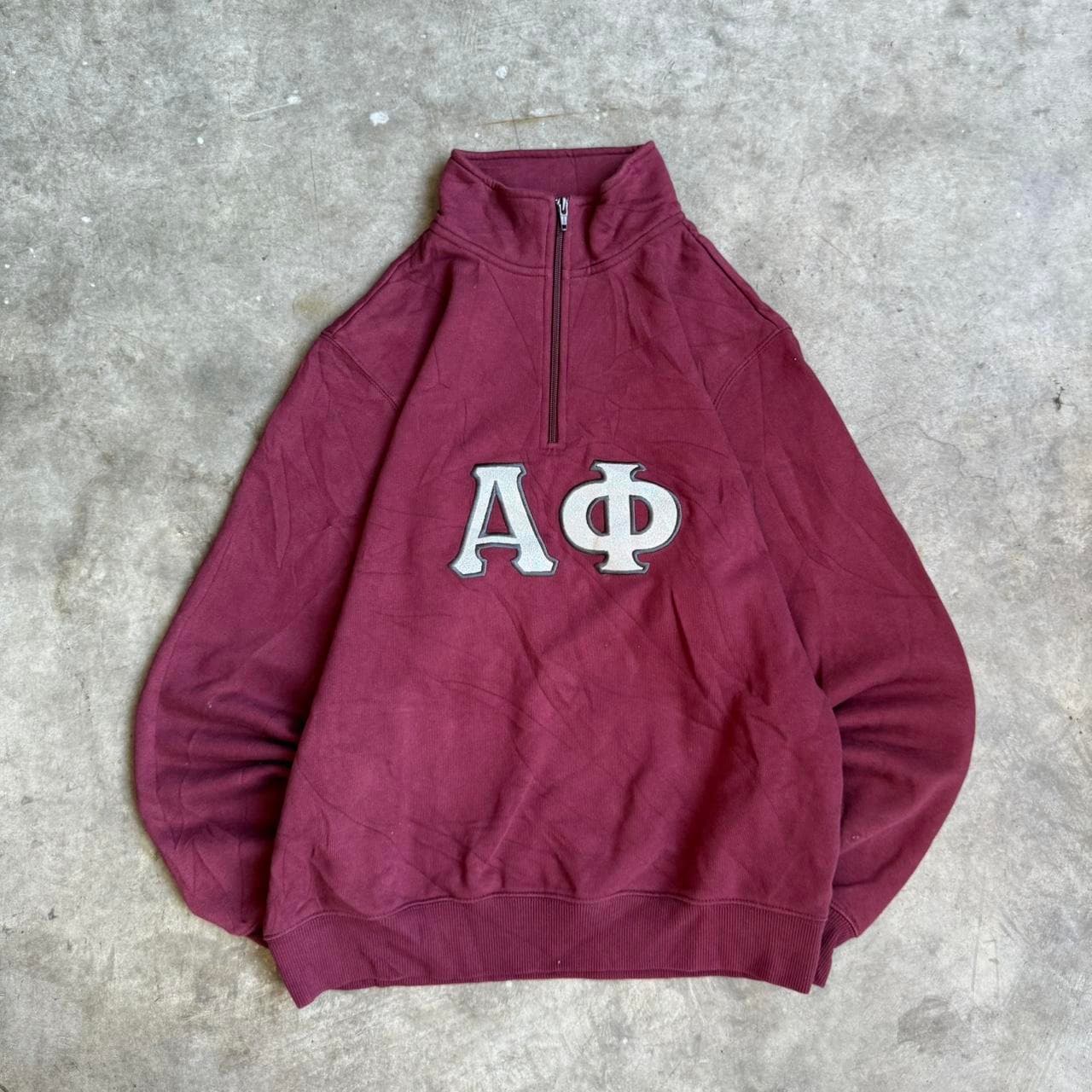 American Vintage Women's Burgundy and Red Sweatshirt